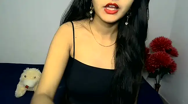 SUZY FROMUS online show from December 5, 2024, 5:48 am