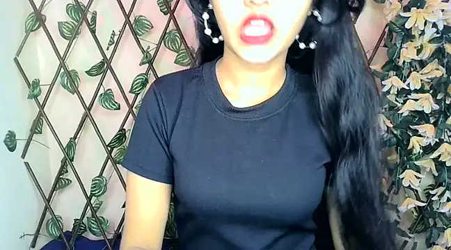 SUZY FROMUS online show from January 28, 2025, 11:17 am