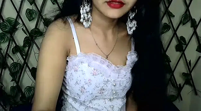 SUZY FROMUS online show from March 11, 2025, 5:57 pm