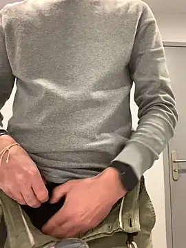 Snapshot of solomec chatting on December 21, 2024, 3:20 pm solomec online show from December 21, 2024, 3:20 pm