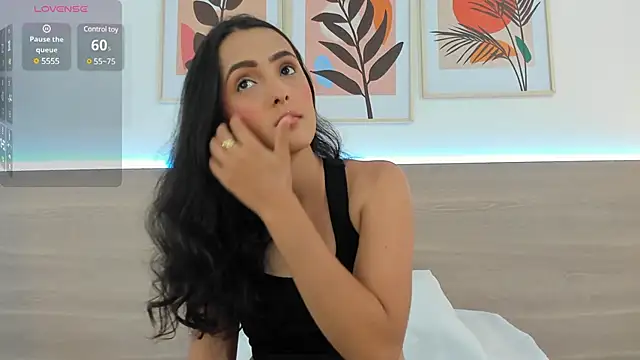 nataliiiiia online show from March 19, 2025, 11:39 am