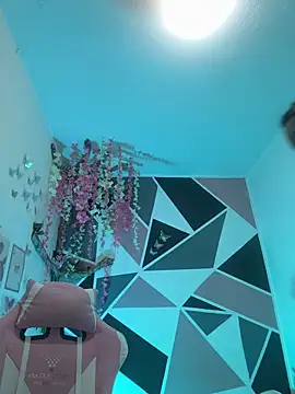 Carol Pinter online show from April 15, 2026, 2:13 pm