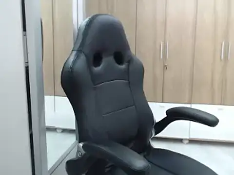 Snapshot of RoxanaLove9 chatting on January 1, 2025, 9:09 pm RoxanaLove9 online show from January 1, 2025, 9:09 pm