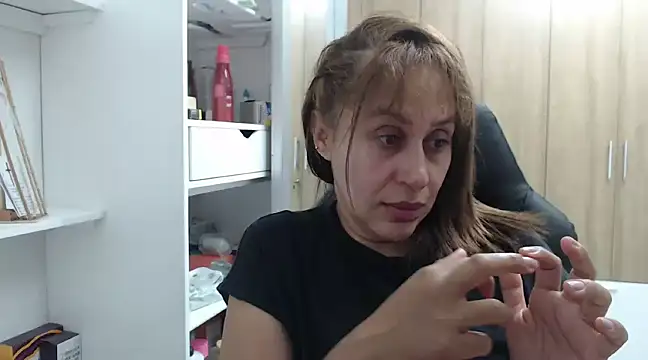 Snapshot of RoxanaLove9 chatting on January 16, 2025, 4:28 am RoxanaLove9 online show from January 16, 2025, 4:28 am