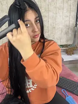 Annie9  online show from March 14, 2025, 10:27 pm