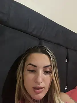 hotskinny1 online show from March 3, 2025, 7:28 pm