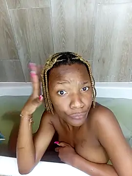 Snapshot of SHANTYBABE chatting on September 17, 2025, 7:37 pm SHANTYBABE online show from September 17, 2025, 7:37 pm