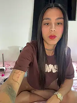 paisitahot1975 online show from March 2, 2026, 12:24 am