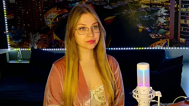 pusyavykusya online show from March 11, 2025, 7:25 pm