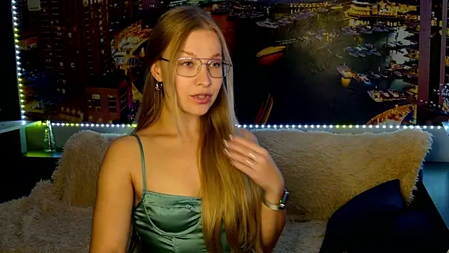 pusyavykusya online show from October 12, 2025, 7:13 pm