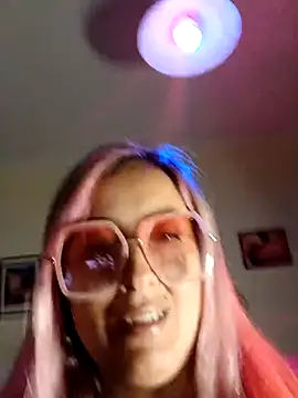 DesireSatler online show from March 27, 2026, 4:18 am