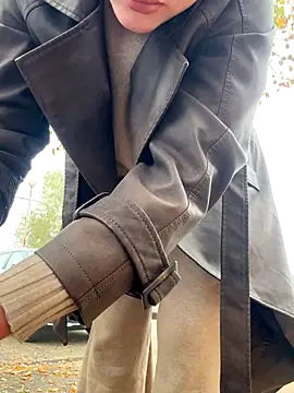 KikiWatson online show from November 6, 2025, 7:09 am