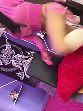 Snapshot of Bad_kitty777 chatting on February 25, 2025, 2:11 pm Bad kitty777 online show from February 25, 2025, 2:11 pm