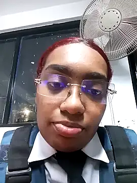 Snapshot of Cinnamon-Skin chatting on December 30, 2024, 3:14 am Cinnamon-Skin online show from December 30, 2024, 3:14 am