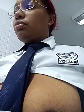 Snapshot of Cinnamon-Skin chatting on December 31, 2024, 7:10 am Cinnamon-Skin online show from December 31, 2024, 7:10 am