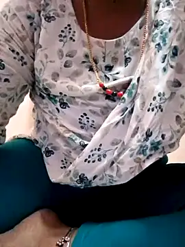 Snapshot of sneha_telugu_girl chatting on December 14, 2024, 9:51 am sneha telugu girl online show from December 14, 2024, 9:51 am