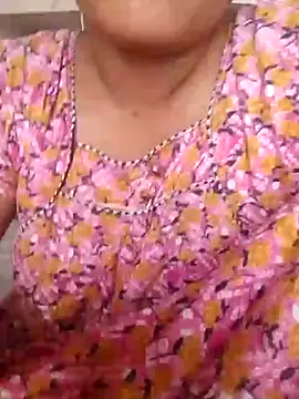 Snapshot of sneha_telugu_girl chatting on February 16, 2025, 2:20 am sneha telugu girl online show from February 16, 2025, 2:20 am