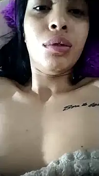 AlessiaVal  online show from September 17, 2025, 6:26 am