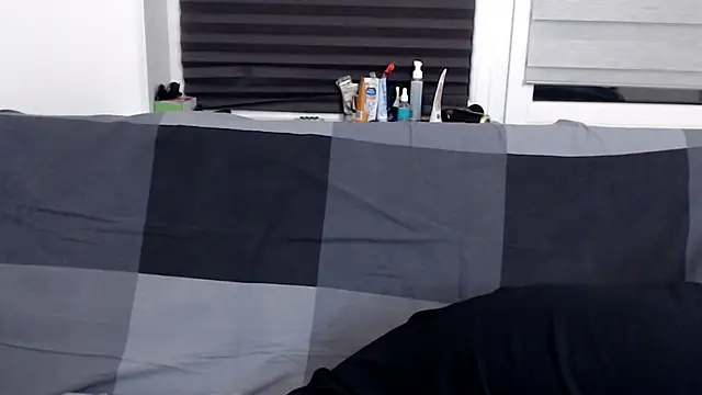 Miram Yu online show from January 11, 2025, 8:32 pm