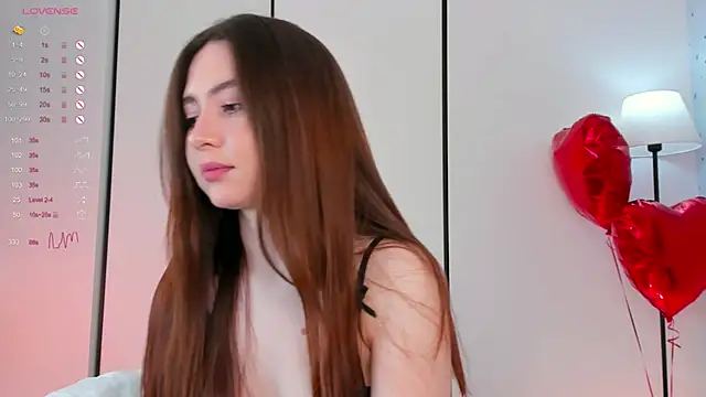 Snapshot of holyhee chatting on February 23, 2025, 10:20 pm holyhee online show from February 23, 2025, 10:20 pm