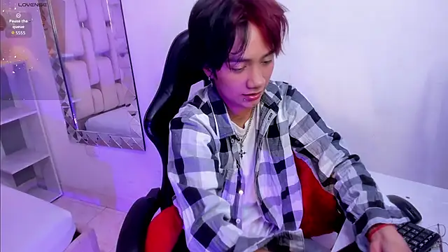 Eriol  online show from September 13, 2025, 12:27 pm