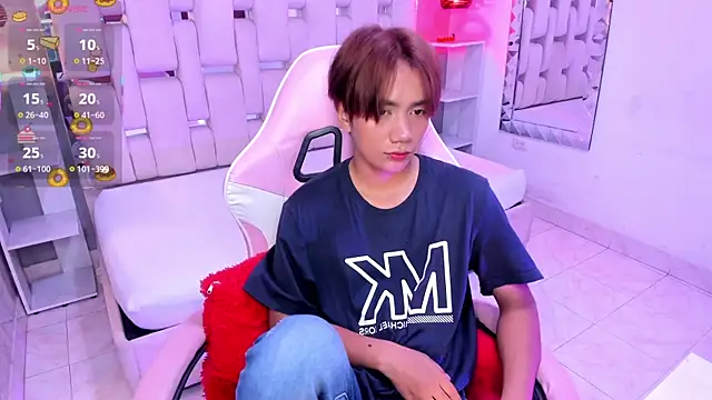 Eriol  online show from November 9, 2025, 12:14 pm