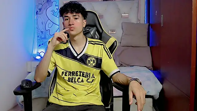 johnny cagee online show from October 21, 2025, 4:46 am