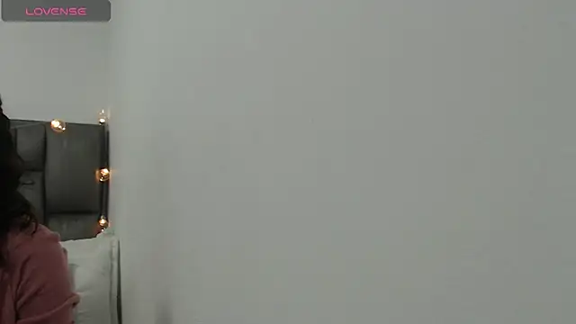 julz 03 online show from January 11, 2025, 4:25 pm