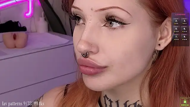 violetviolator online show from November 8, 2025, 4:34 am