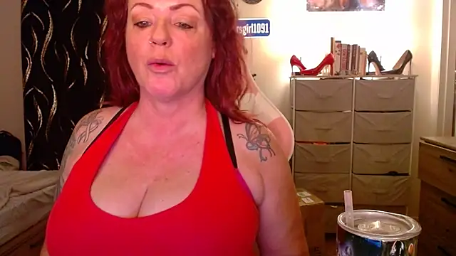 Nikkimastersgirl1091 online show from October 10, 2025, 2:27 pm