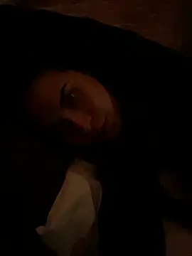 Effyvice13 online show from March 27, 2026, 2:17 am