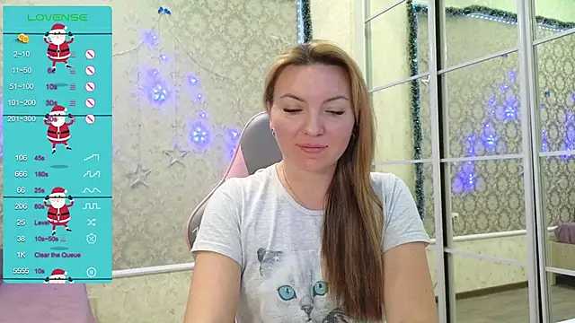 Snapshot of -DIVORA- chatting on December 19, 2024, 10:21 pm -DIVORA- online show from December 19, 2024, 10:21 pm