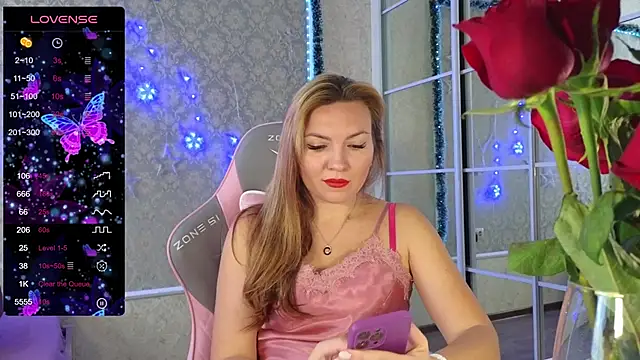 Snapshot of -DIVORA- chatting on December 29, 2024, 7:06 am -DIVORA- online show from December 29, 2024, 7:06 am