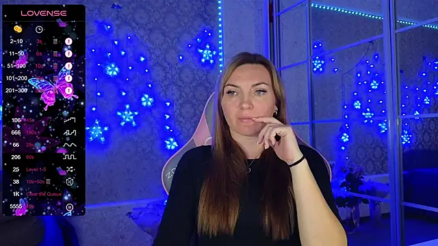 Snapshot of -DIVORA- chatting on January 17, 2025, 7:38 pm -DIVORA- online show from January 17, 2025, 7:38 pm