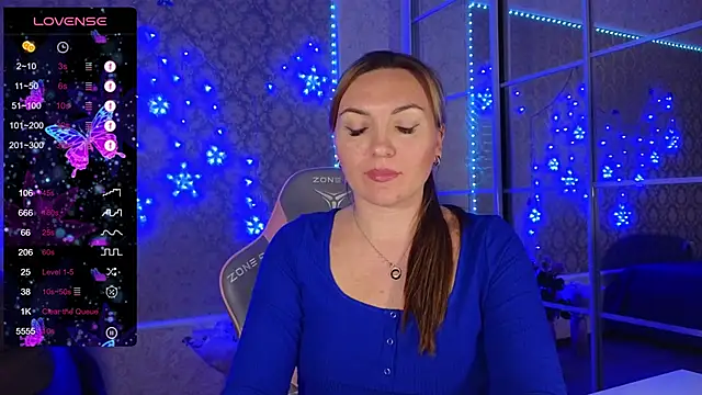 Snapshot of -DIVORA- chatting on January 18, 2025, 7:48 pm -DIVORA- online show from January 18, 2025, 7:48 pm