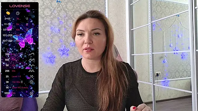 Snapshot of -DIVORA- chatting on February 27, 2025, 9:22 am -DIVORA- online show from February 27, 2025, 9:22 am