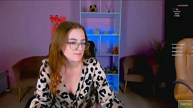 Snapshot of luna_berryy chatting on December 4, 2024, 1:36 am luna berryy online show from December 4, 2024, 1:36 am