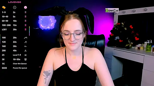 Snapshot of luna_berryy chatting on February 21, 2025, 11:32 pm luna berryy online show from February 21, 2025, 11:32 pm