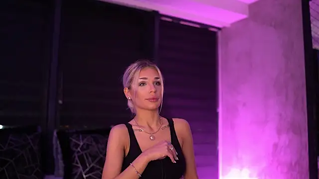 Candy Ivy online show from November 10, 2025, 6:07 pm