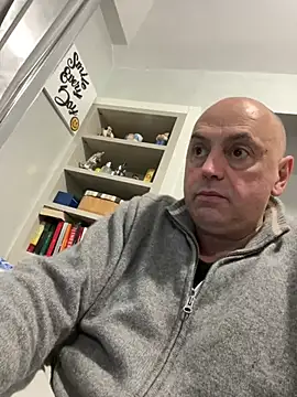 Snapshot of pantomax chatting on December 25, 2024, 3:29 am pantomax online show from December 25, 2024, 3:29 am