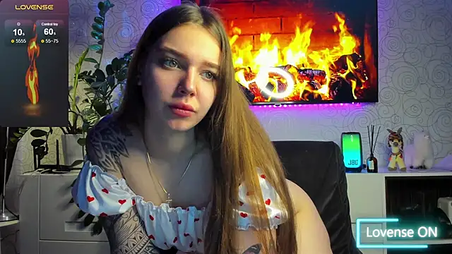 Snapshot of KentsMomAliss chatting on December 4, 2024, 6:00 am KentsMomAliss online show from December 4, 2024, 6:00 am