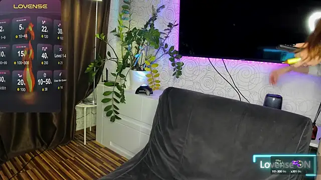 Snapshot of KentsMomAliss chatting on December 15, 2024, 6:07 am KentsMomAliss online show from December 15, 2024, 6:07 am