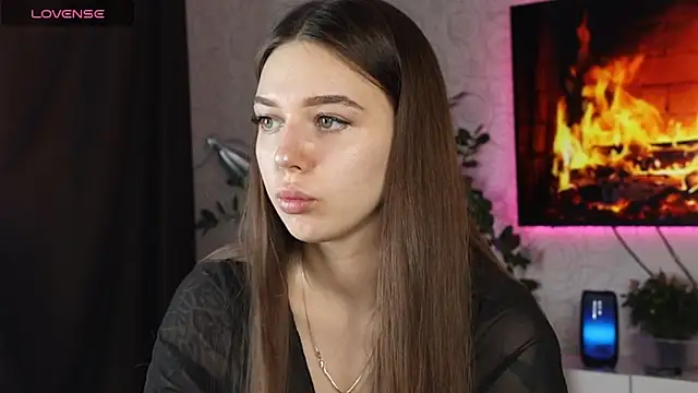 Snapshot of KentsMomAliss chatting on March 19, 2025, 9:06 am KentsMomAliss online show from March 19, 2025, 9:06 am