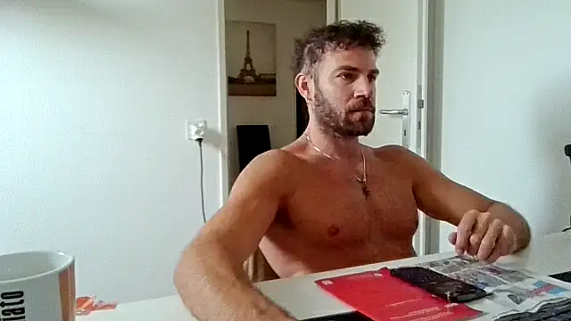 alpha-hunk online show from June 10, 2026, 8:46 am
