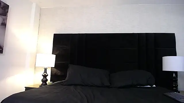 Sr Magnus  online show from March 18, 2025, 4:15 am