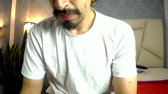 Sr Magnus  online show from September 16, 2025, 1:39 am