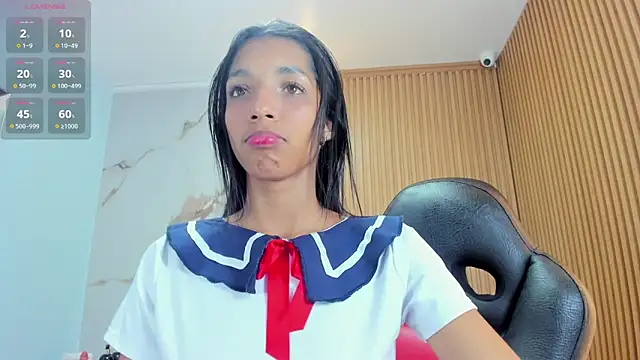 MAYROBERTSS online show from December 2, 2025, 7:53 pm