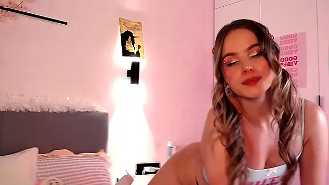 SIlviaBeyt online show from November 22, 2025, 8:52 pm