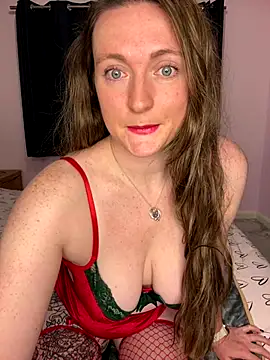 BustyBonnieUK online show from December 18, 2025, 10:43 am