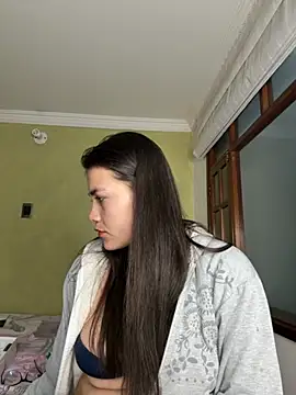 aurora divine online show from September 30, 2025, 10:59 pm